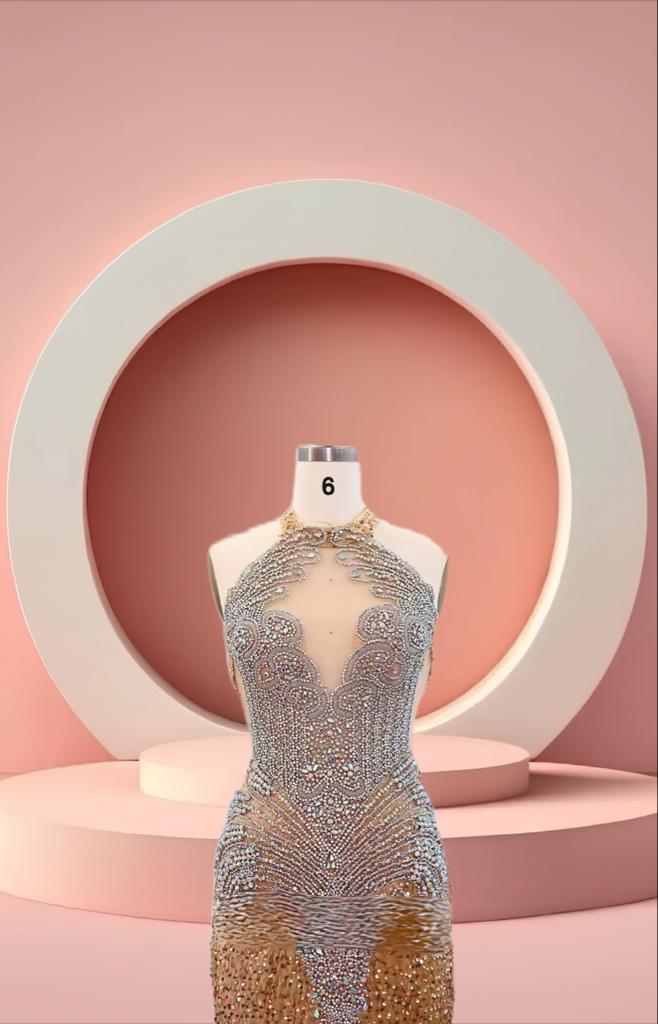 Elegant sleeveless pearls bridal gown