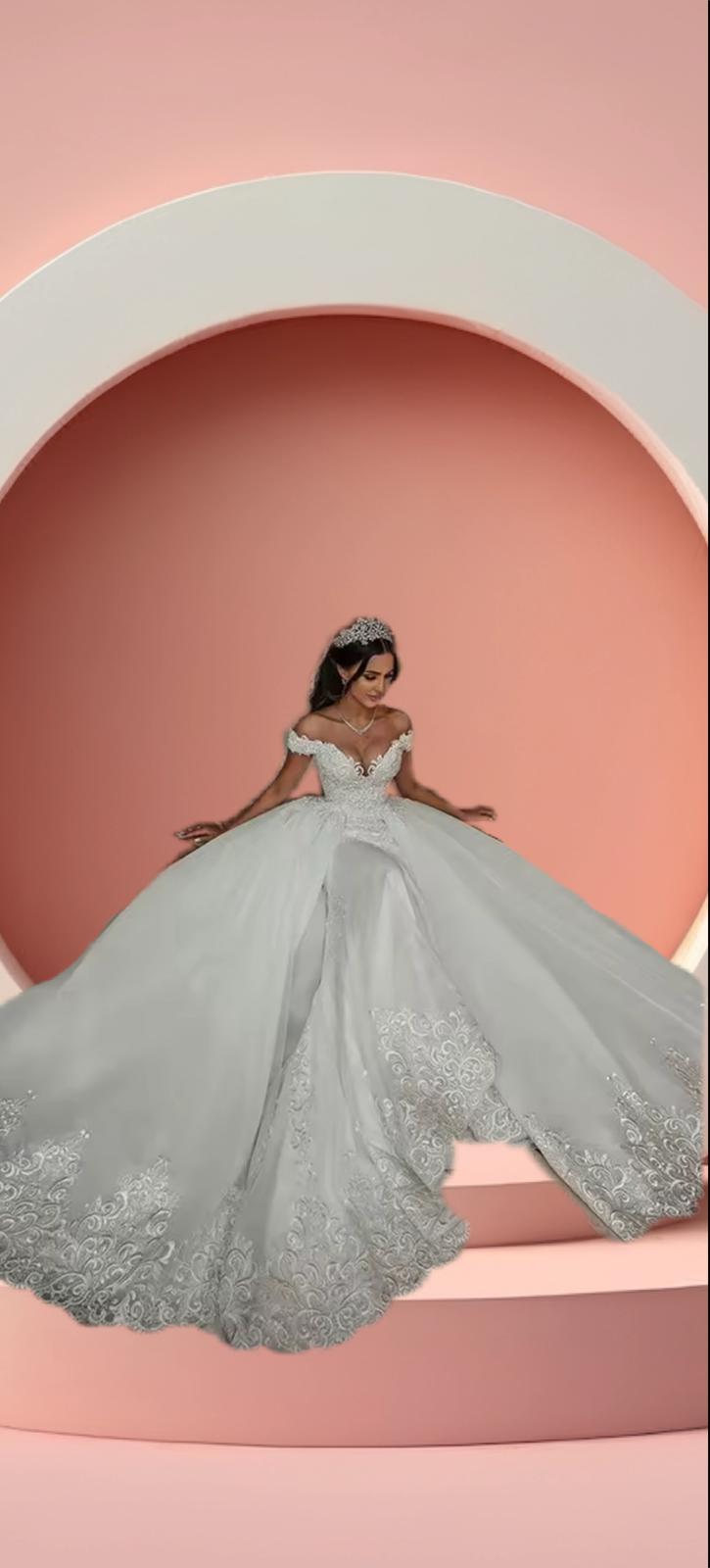 beautiful bell gown bridal wedding dress