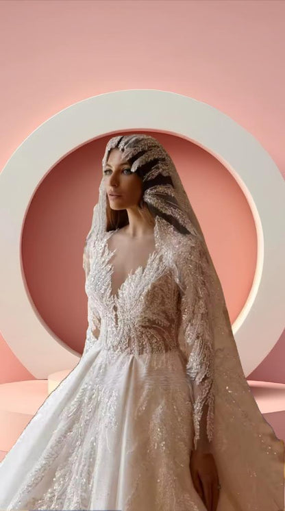 Elegant bridal wedding gown dress