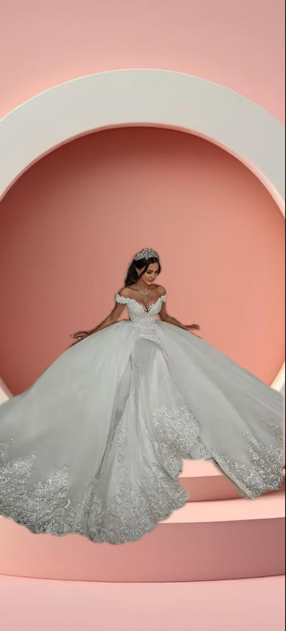 beautiful bell gown bridal wedding dress