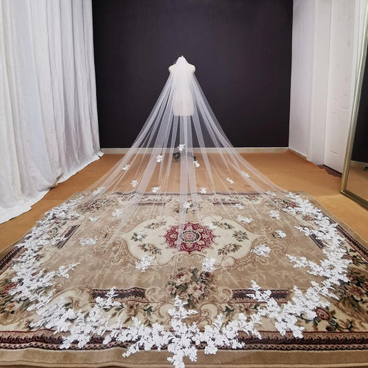 Appliques Wedding Veil - Mura Boutique