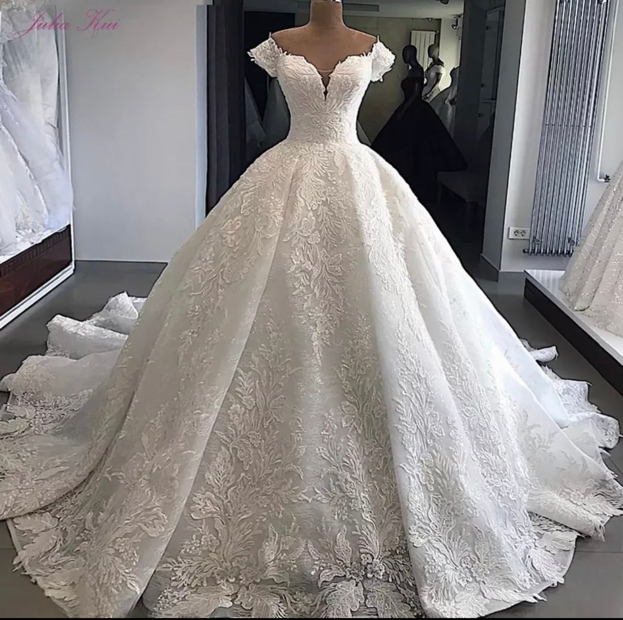Elegant Wedding Dress - Mura Boutique