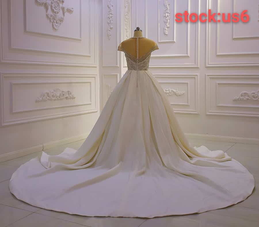 Sleeveless bridal wedding dress - Mura Boutique